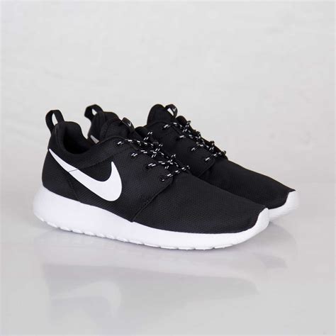 Nike Roshe Run Sneakers 